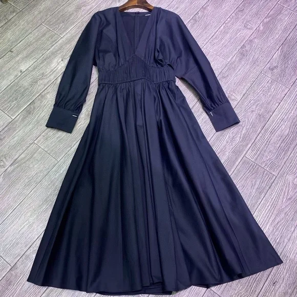 ALEXIS Viro Dress In Black - Picture 4 of 8